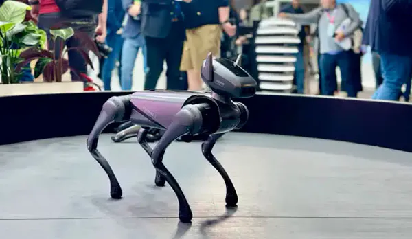 perro robótico Tecno Dynamic 1, MWC 2024